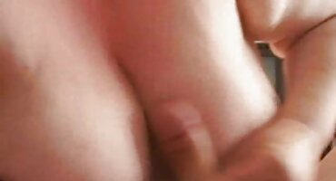 sex vn mn Milf với tits silicone tham gia quan hệ tình dục của con gái riêng và bạn sex thư kỳ trai của cô.